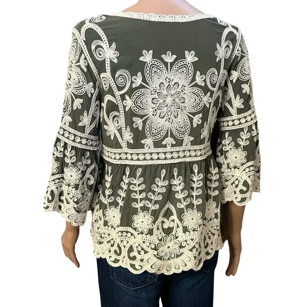 Ana And Rose Floral Embroidered Babydoll Blouse Size S/M Boho Bell Sleeve Flowy - Picture 3 of 7